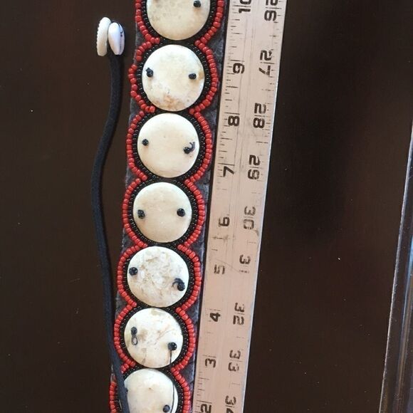 Hand crafted Mexican beaded and Stone fabric wide tie belt red black Vintage - Picture 5 of 8